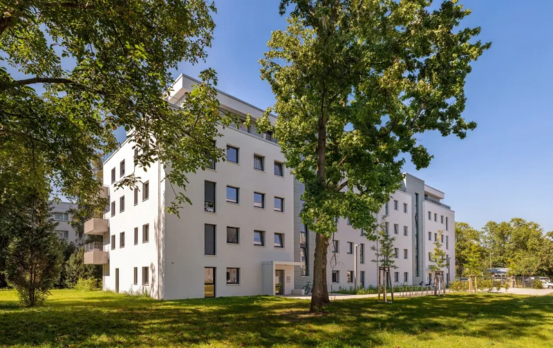 +++Schöne 4-Zimmer Wohnung in Berlin-Zehlendorf+++ — photo 1